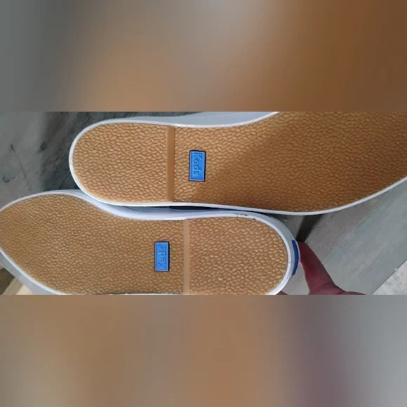 Women's Leather Keds - Picture 3 of 4